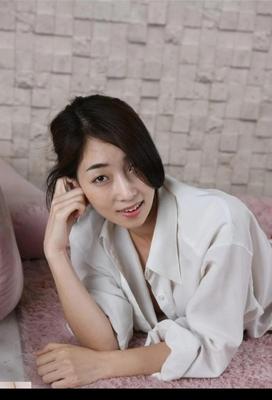 Korean Slut Photo Op
