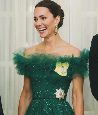 Kate Hat Einen Orden Bekommenals Beste Hure Englands