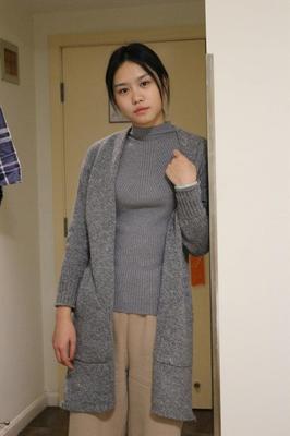 Posando de gracinha japonesa esbelta