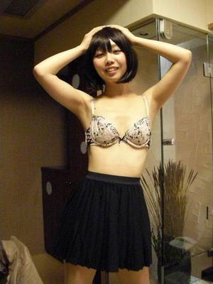 Süße zierliche japanische Freundin